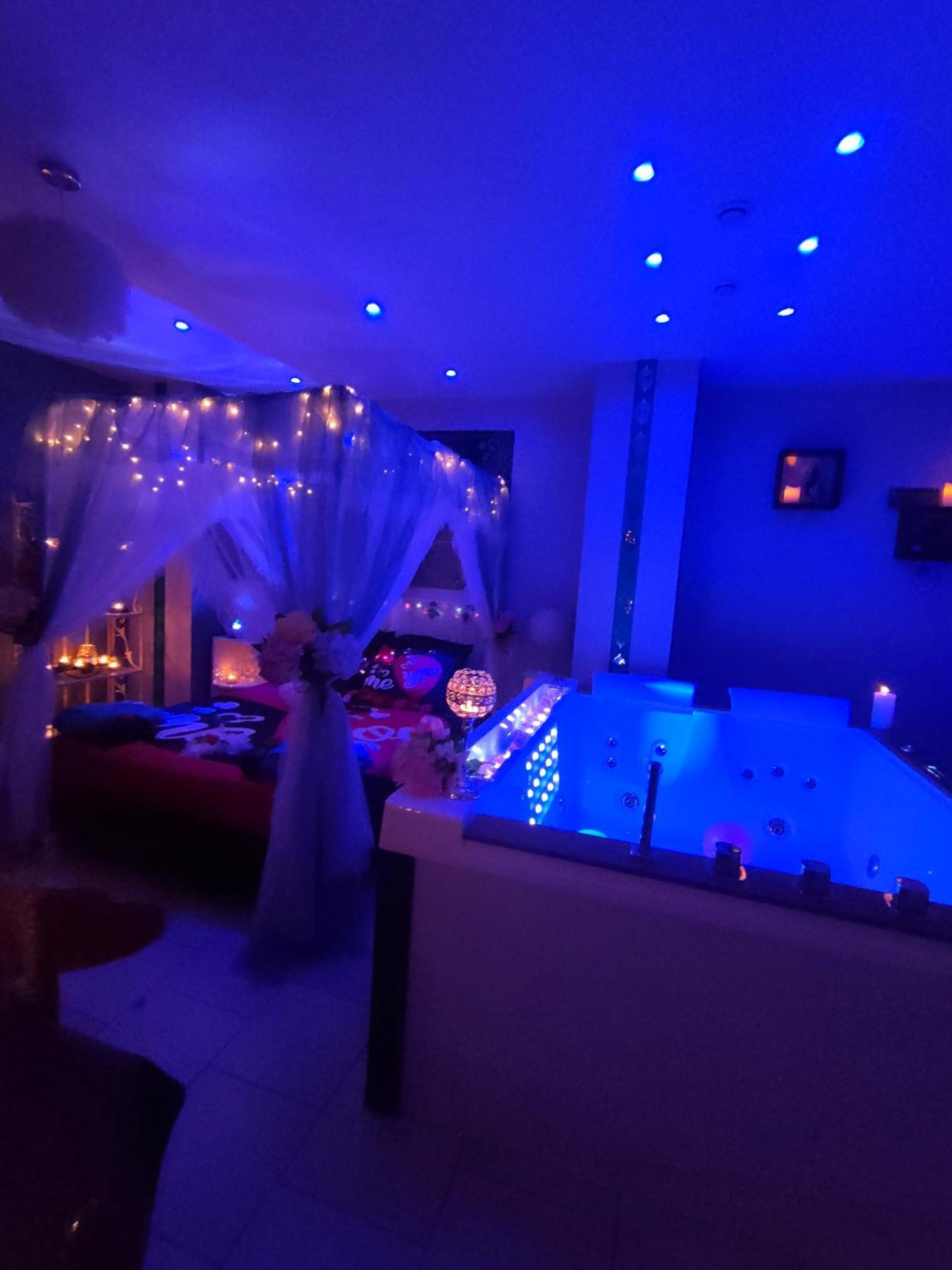 Loft Avec Baignoire Spa Lecrin Romantique Ochancourt Exteriér fotografie