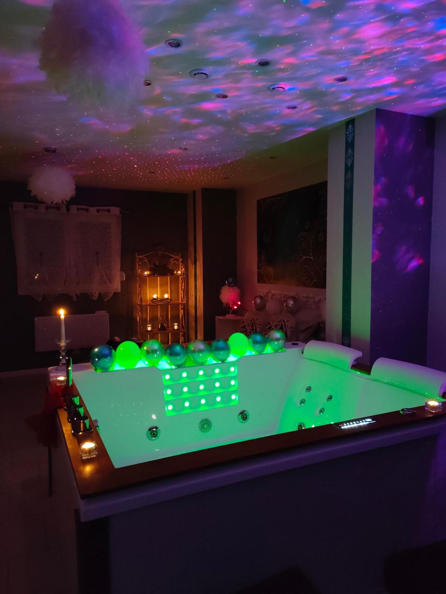 Loft Avec Baignoire Spa Lecrin Romantique Ochancourt Pokoj fotografie